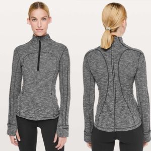 Lululemon Run Briskly 1/2 Zip Long Sleeve Pullover